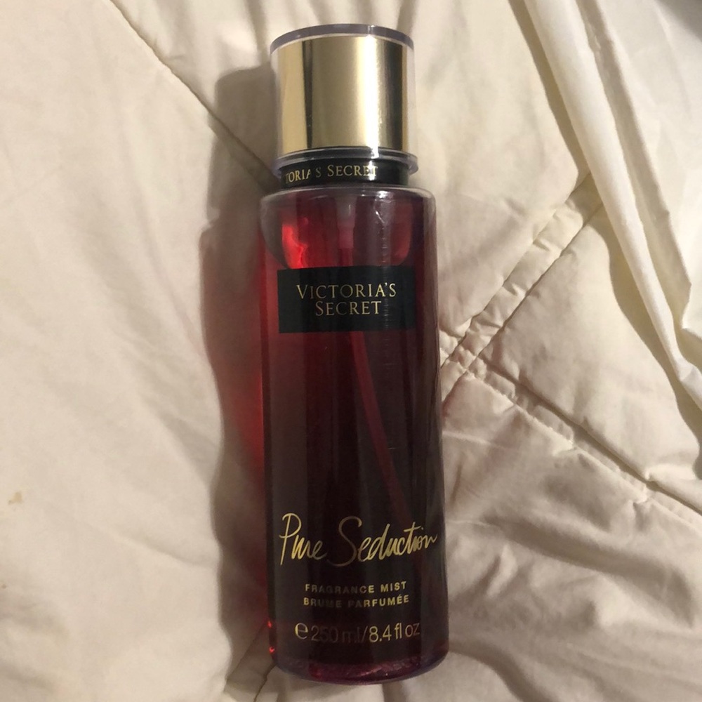 Victoria’s Secret Pure Seduction fragrance mist
